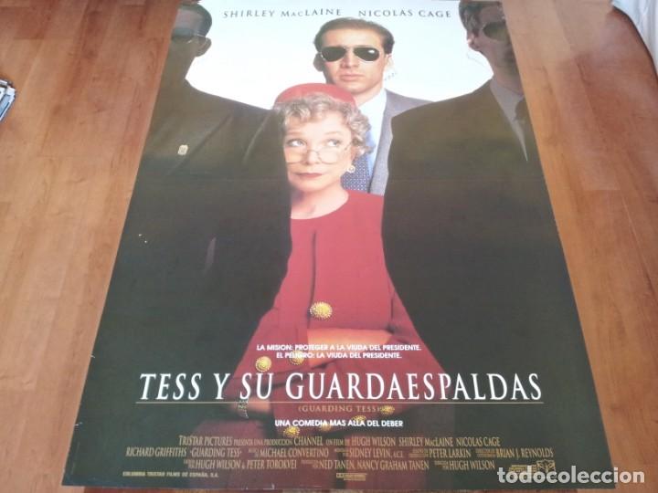 Cinema: Tess y su guardaespaldas - Shirley MacLaine, Nicolas Cage - poster original columbia 1994