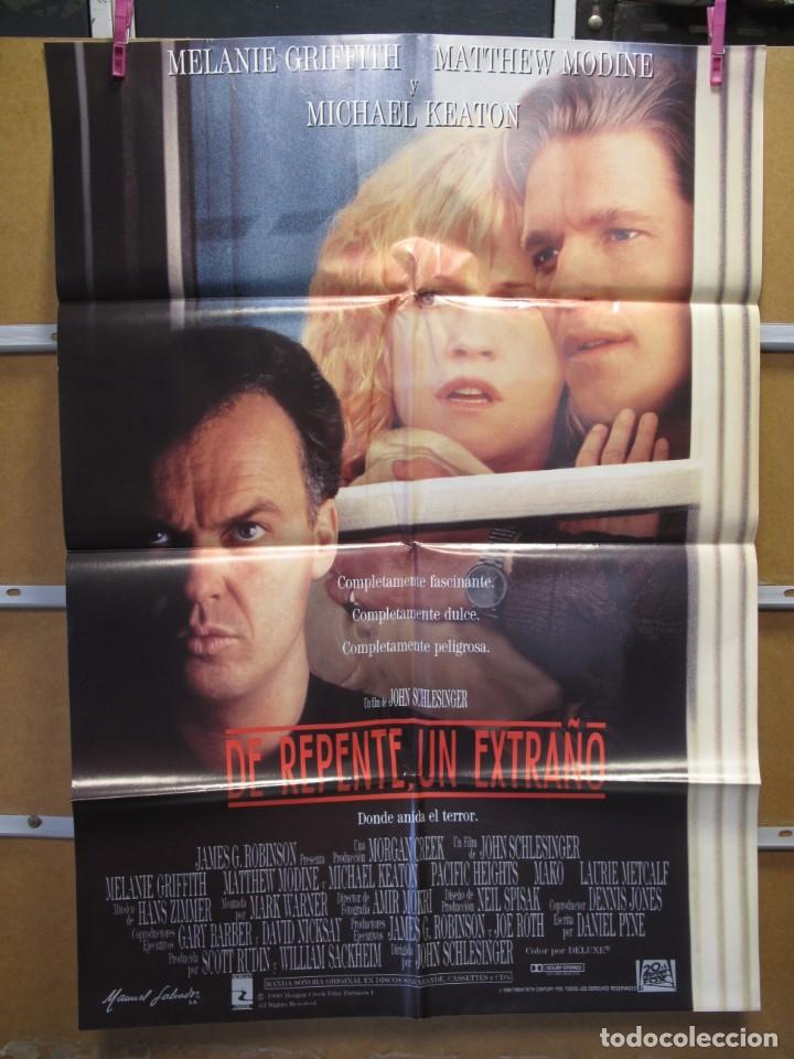 Cine: L2297 DE REPENTE UN EXTRA&Ntilde;O - Foto 1