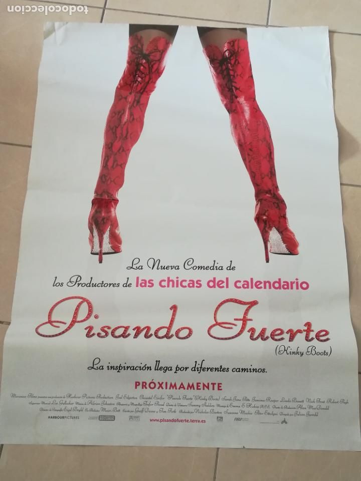 Cine: POSTER / CARTEL DE CINE ORIGINAL. PISANDO FUERTE. HINKY BOOTS. 100 X 70 CM