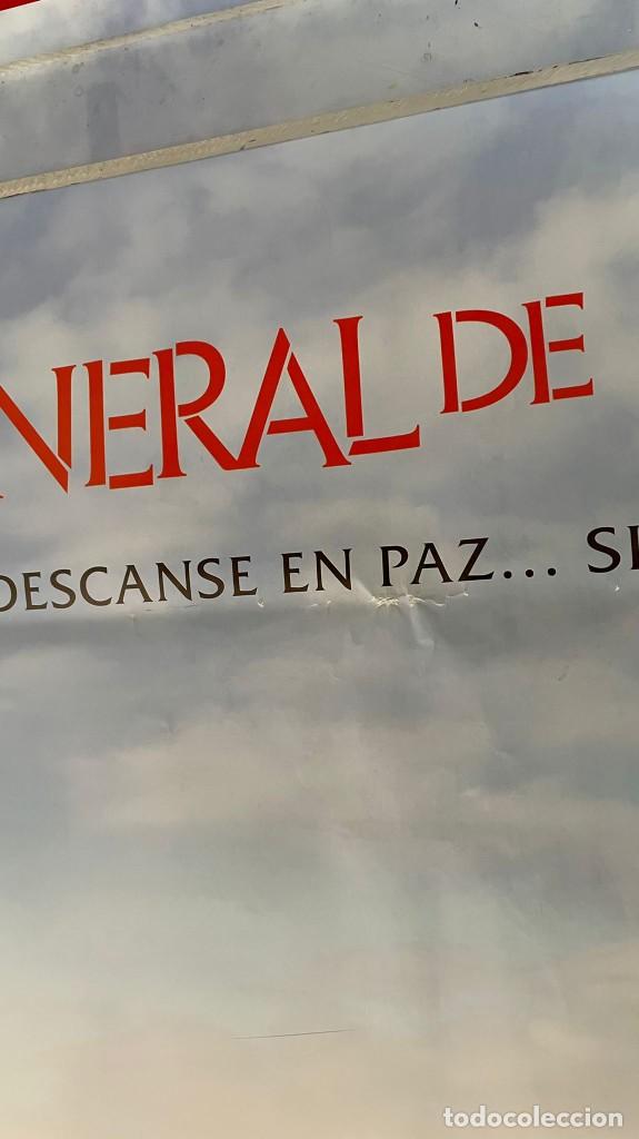 Cine: Poster Un funeral de muerte - Foto 3
