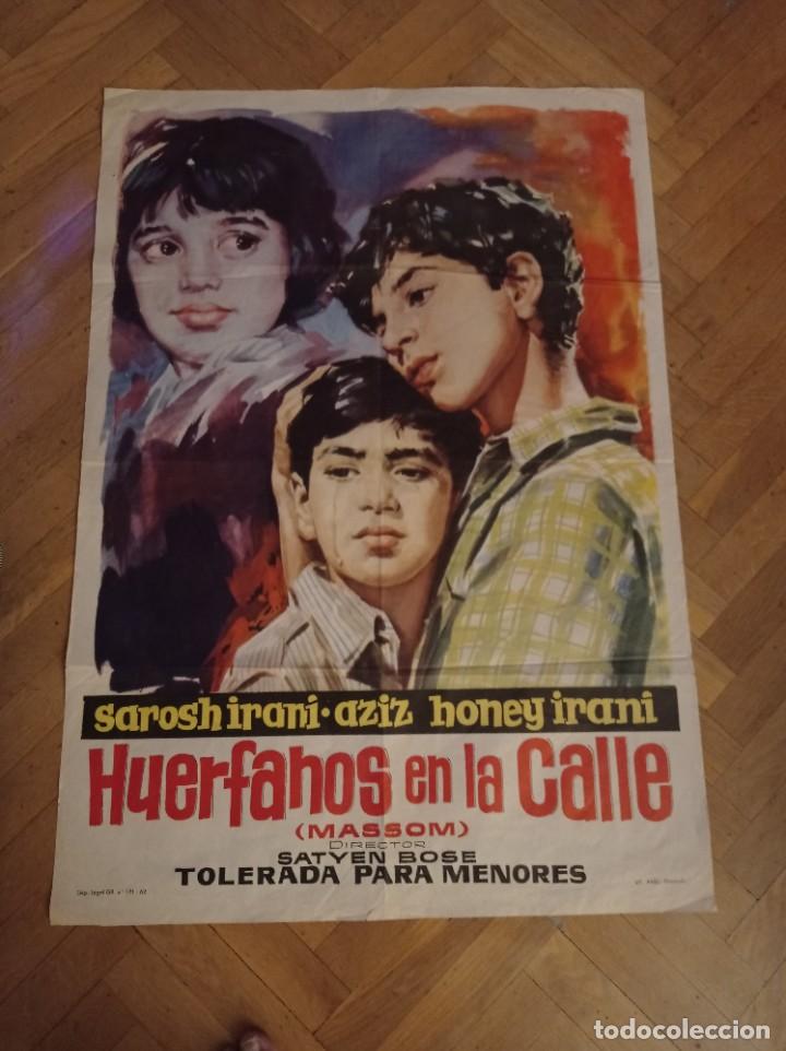 Kino: Antiguo cartel de cine original a&ntilde;os 60 Hu&eacute;rfanos en la calle