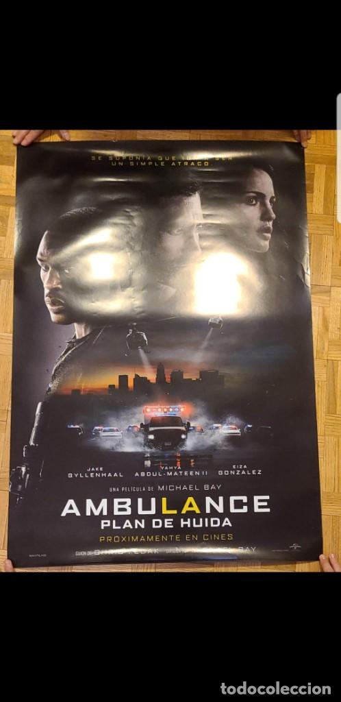 Cine: P&Oacute;STER AMBULANCE PLAN DE HUIDA - Foto 1