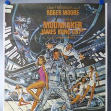 Cine: POSTER MOONRAKER - JAMES BOND 007 - ROGER MOORE - AÑO 1984. Lote 362878230