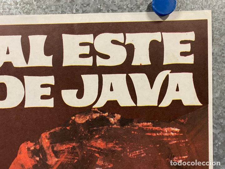 Cine: Al este de Java. Maximilian Schell, Diane Baker, Brian Keith, Barbara Werle. POSTER ORIGINAL - Foto 3