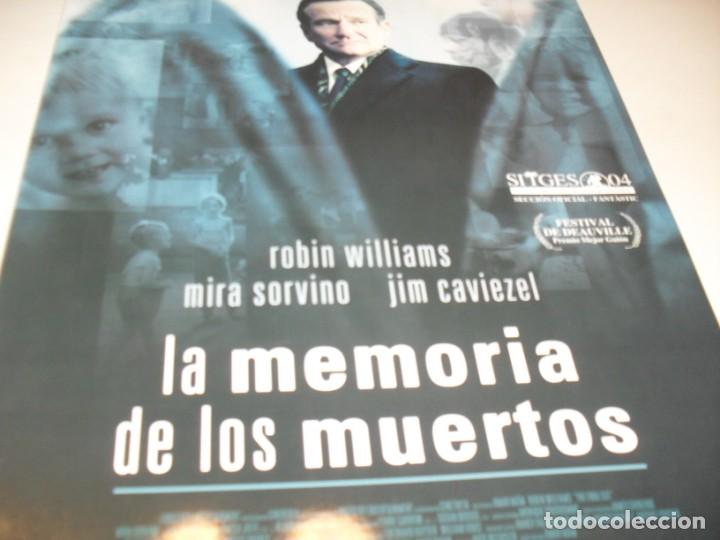 Cin&eacute;ma: CARTEL PROMOCIONAL CINE LA MEMORIA DE LOS MUERTOS,A&Ntilde;O 2004.NUEVO.