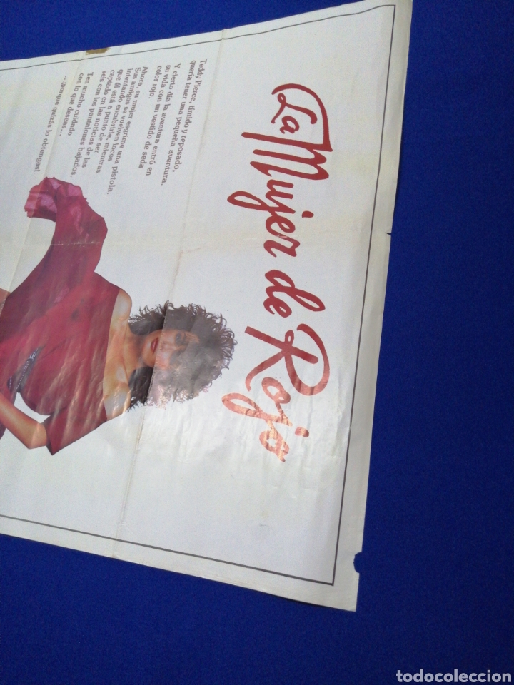Cine: LA MUJER DE ROJO poster - Foto 4
