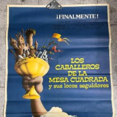 Cine: CARTEL DE DE CINE ORIGINAL.LOS CABALLEROS DE LA MESA CUADRADA. AÑO 1976. MEDIDAS APROX.: 70 X 100 CM. Lote 360884965