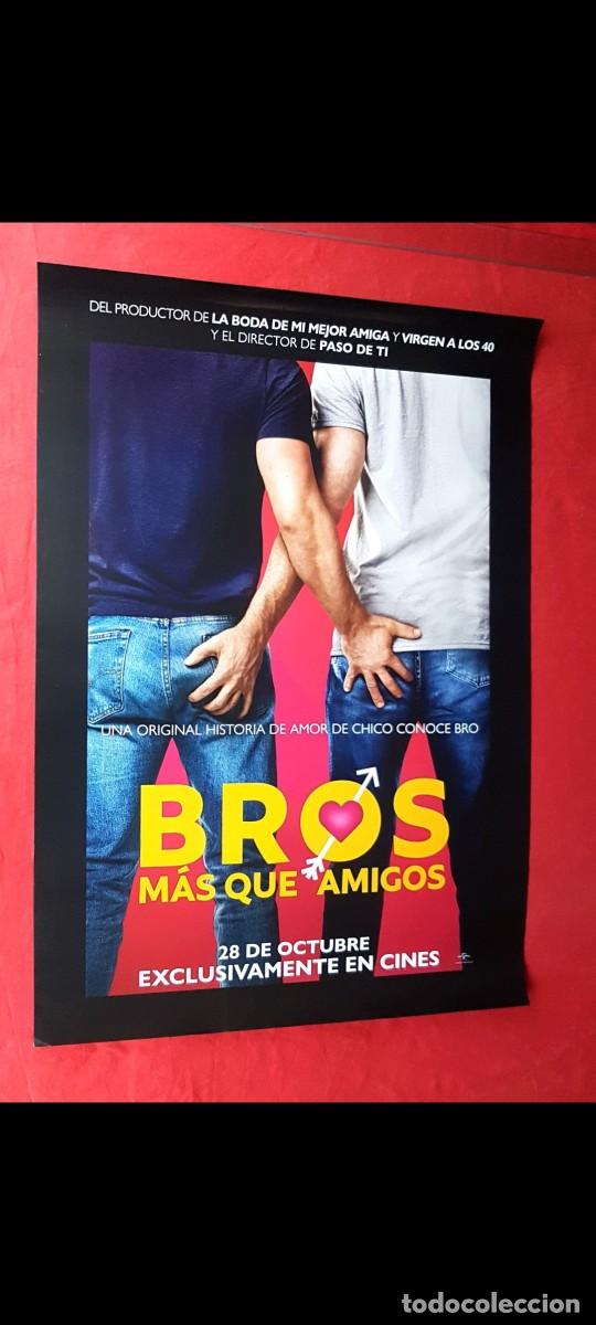 Cine: POSTER BROS M&Aacute;S QUE AMIGOS - Foto 1