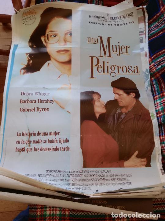 Kino: UNA MUJER PELIGROSA. DEBRA WINGER, BARBARA HERSHEY, GABRIEL BYRNE. A&Ntilde;O 1994. 70X100 ESTRENO