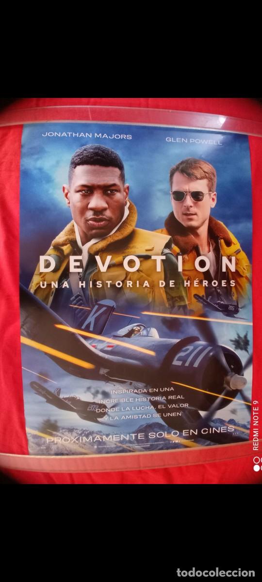 Cine: P&Oacute;STER DEVOTION - Foto 1