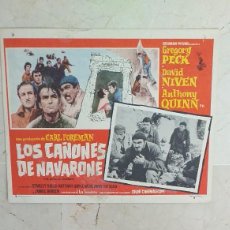Cine: LOS CAÑONES DE NAVARONE LOBBY CARD ORIGINAL