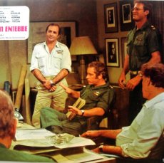 Cine: CARTEL ORIGINAL DE CINE PELICULA VICTORIA EN ENTEBBE HELMUNT BERGER A. HOPKINS KIRK DOUGLAS AÑO 1976