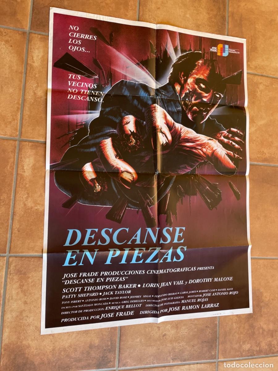 Cine: DESCANSE EN PIEZAS POSTER ORIGINAL - Foto 1