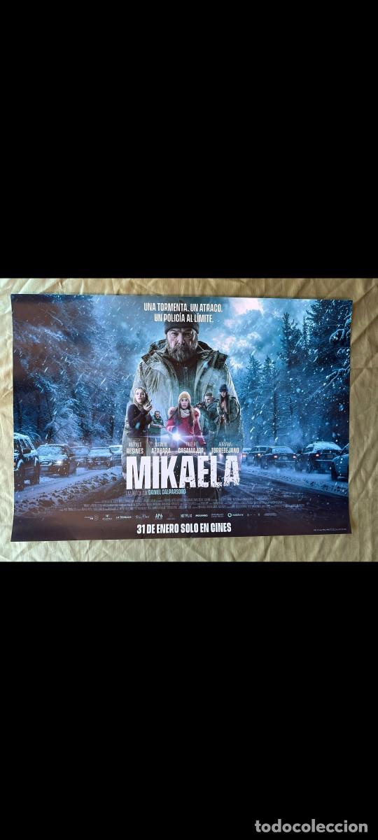 Cine: P&oacute;ster pel&iacute;cula Mikaela - Foto 1