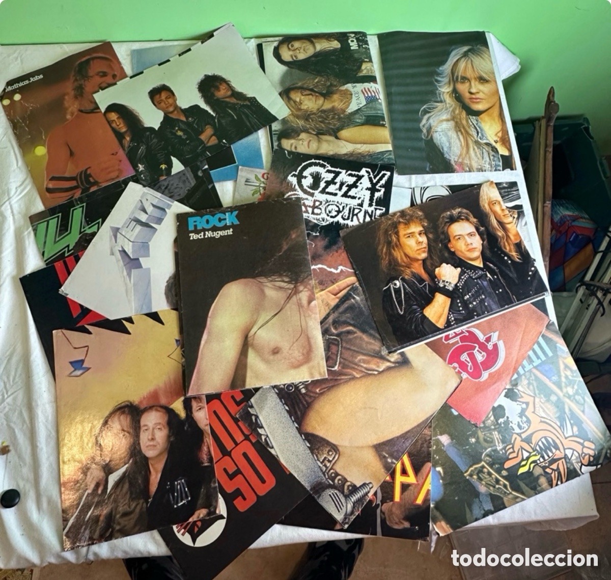 Cine: colecci&oacute;n de p&oacute;sters y portadas de discos de bandas de rock cl&aacute;sico y heavy metal,