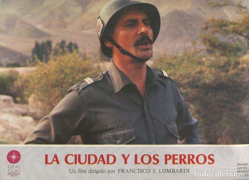 Cine: Caratula cine: La ciudad y los perros, un film de Francisco J.Lombardi, numerada 01 en trasera - Var