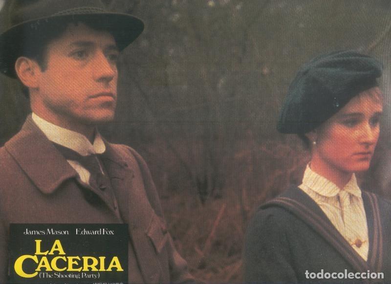 Cin&eacute;ma: Caratula cine: La caceria, un film de Alan Bridges, numerada 04 en trasera - Varios