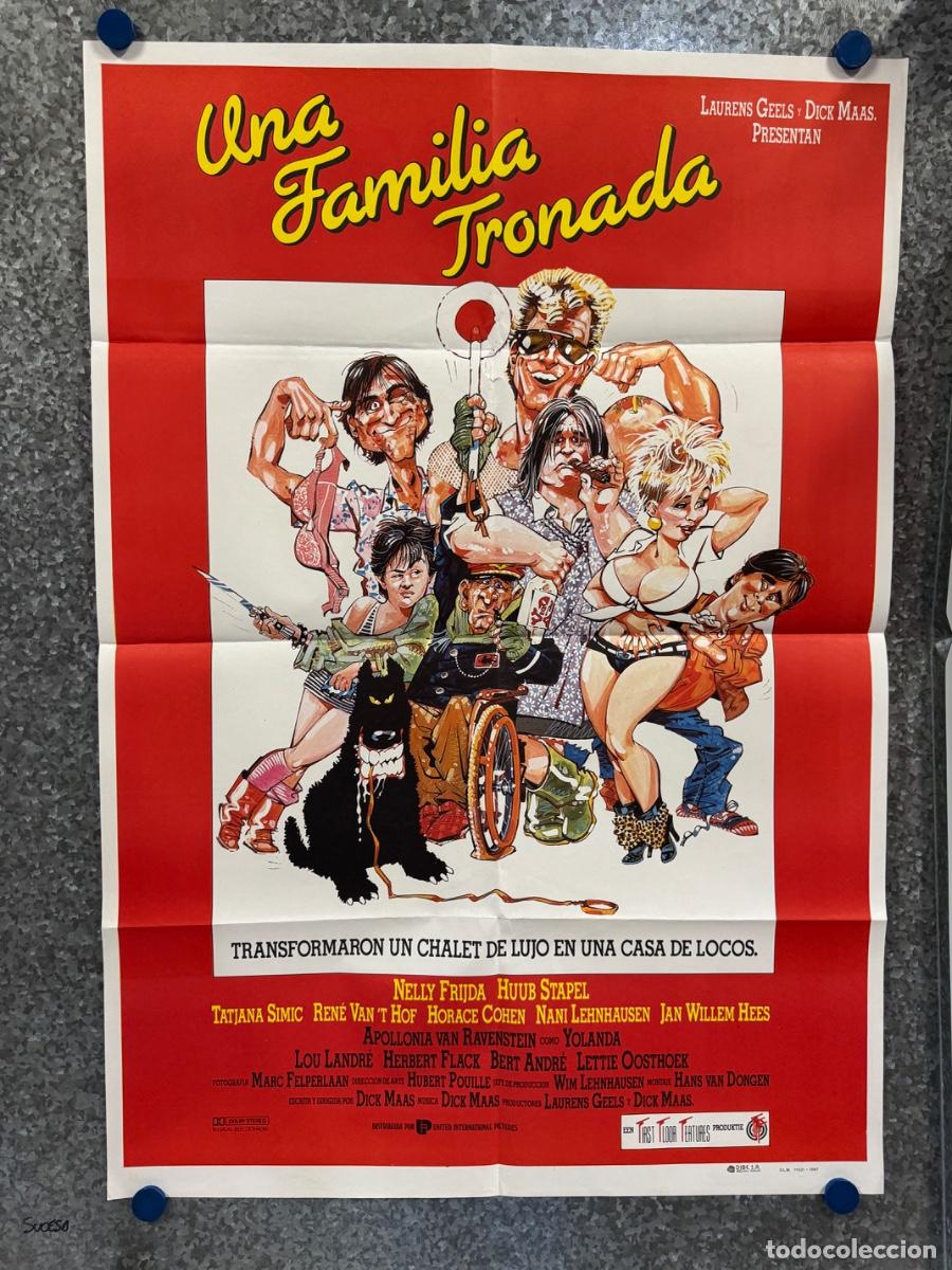 Cine: Una familia tronada, Tatjana Simic ,Lou Landre, A&ntilde;o 1986, POSTER ORIGINAL