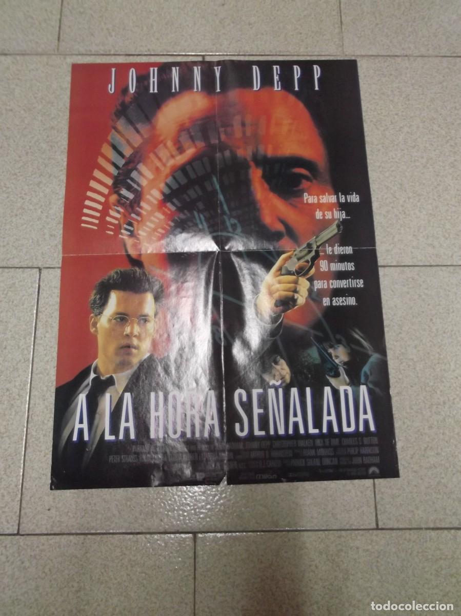 Cine: Poster doble Donde reside el amor y A la hora se&ntilde;alada. 57.5cm x 41cm