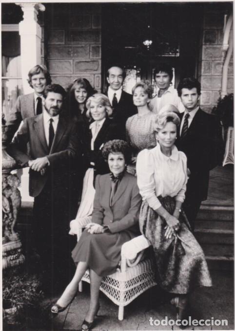 Cine: Falcon Crest. Fotograf&iacute;a (17,5x12,5 cm)