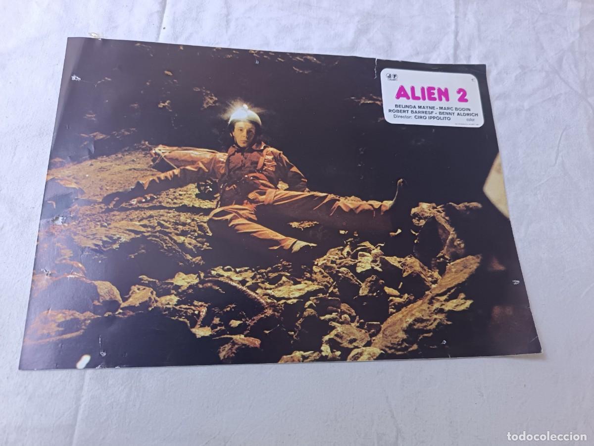 Cine: Cartelera de Cine, Alien 2, unos 34 x 24 cms.