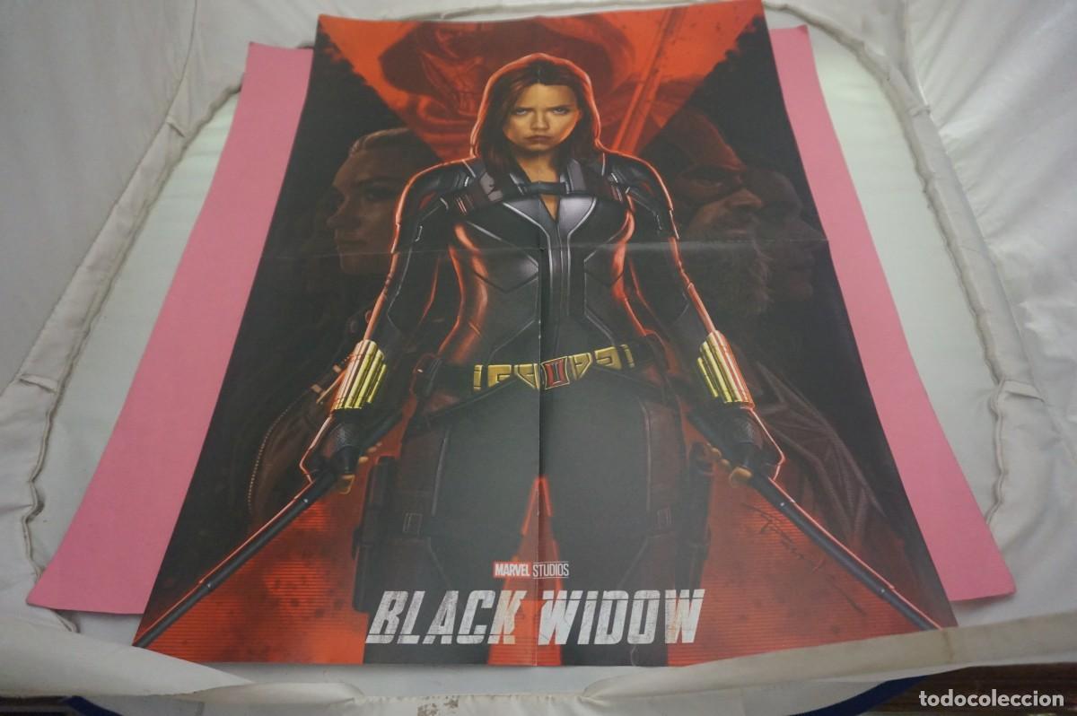Cin&eacute;ma: C9 - DOBLE POSTER DE CINE DE 57 X 41 CM. - BLACK WIDOW / JAMES BOND SOLO SE VIVE UNA VEZ