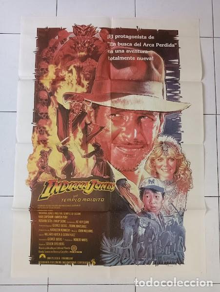 Cine: VKD 2225 INDIANA JONES Y EL TEMPLO MALDITO STEVEN SPIELBERG HARRISON FORD POSTER ORIG 70X100 ESTRENO