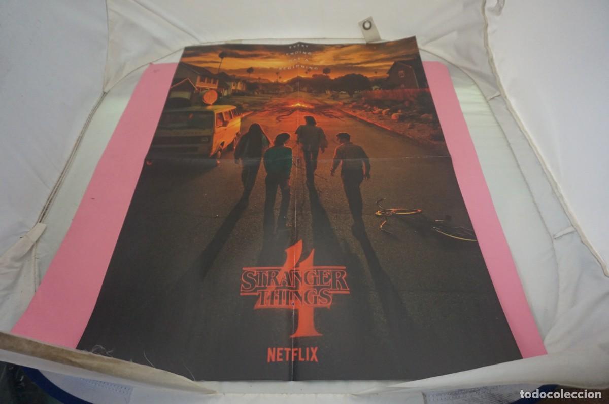 Cin&eacute;ma: C11 - DOBLE POSTER DE CINE DE 57 X 41 CM. - STRANGER THINGS 4 / AVATAR EL SENTIDO DEL AGUA