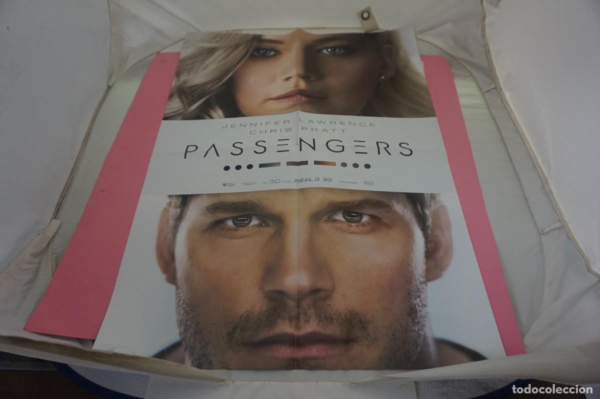 Cine: C12 - DOBLE POSTER DE CINE DE 57 X 41 CM. - PASENGERS / BLACK MIRROR