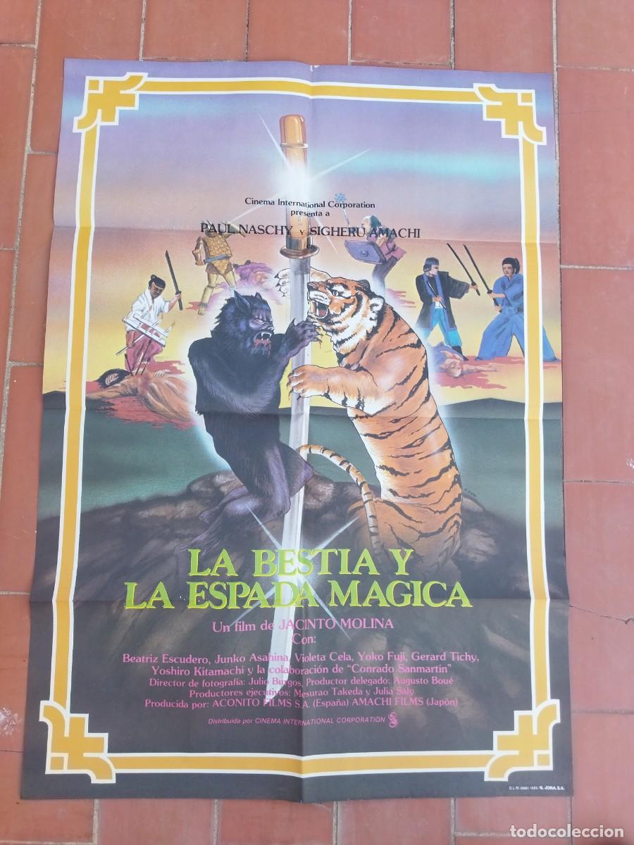 Cine: cartel de cine 70x 100 aprox movie poster LA BESTIA Y LA ESPADA MAGICA paul naschy jacinto molina