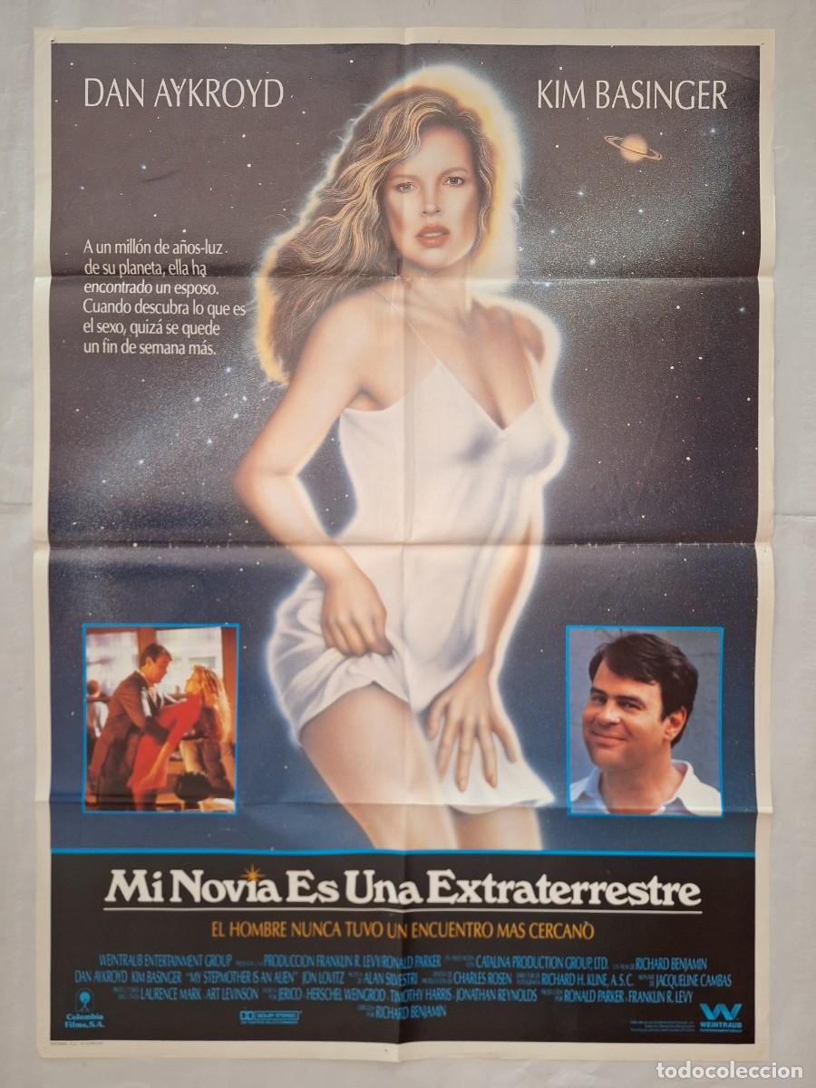 Cine: ANTIGUO CARTEL CINE MI NOVIA ES UNA EXTRATERRESTRE RV CC-1943