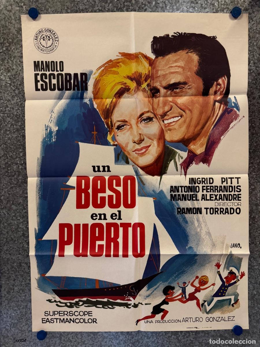 Cine: Un beso en el puerto, Manolo Escobar, Ingrid Pitt, A&ntilde;o 1983, POSTER ORIGINAL