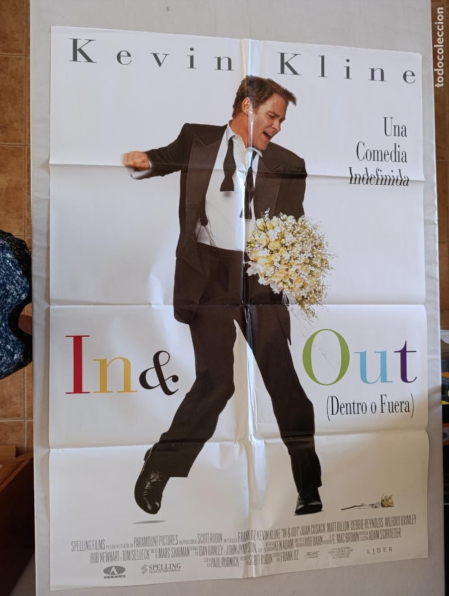 Cine: POSTER ORIGINAL IN & OUT - KEVIN KLINE - 97 X 69 CM (386)