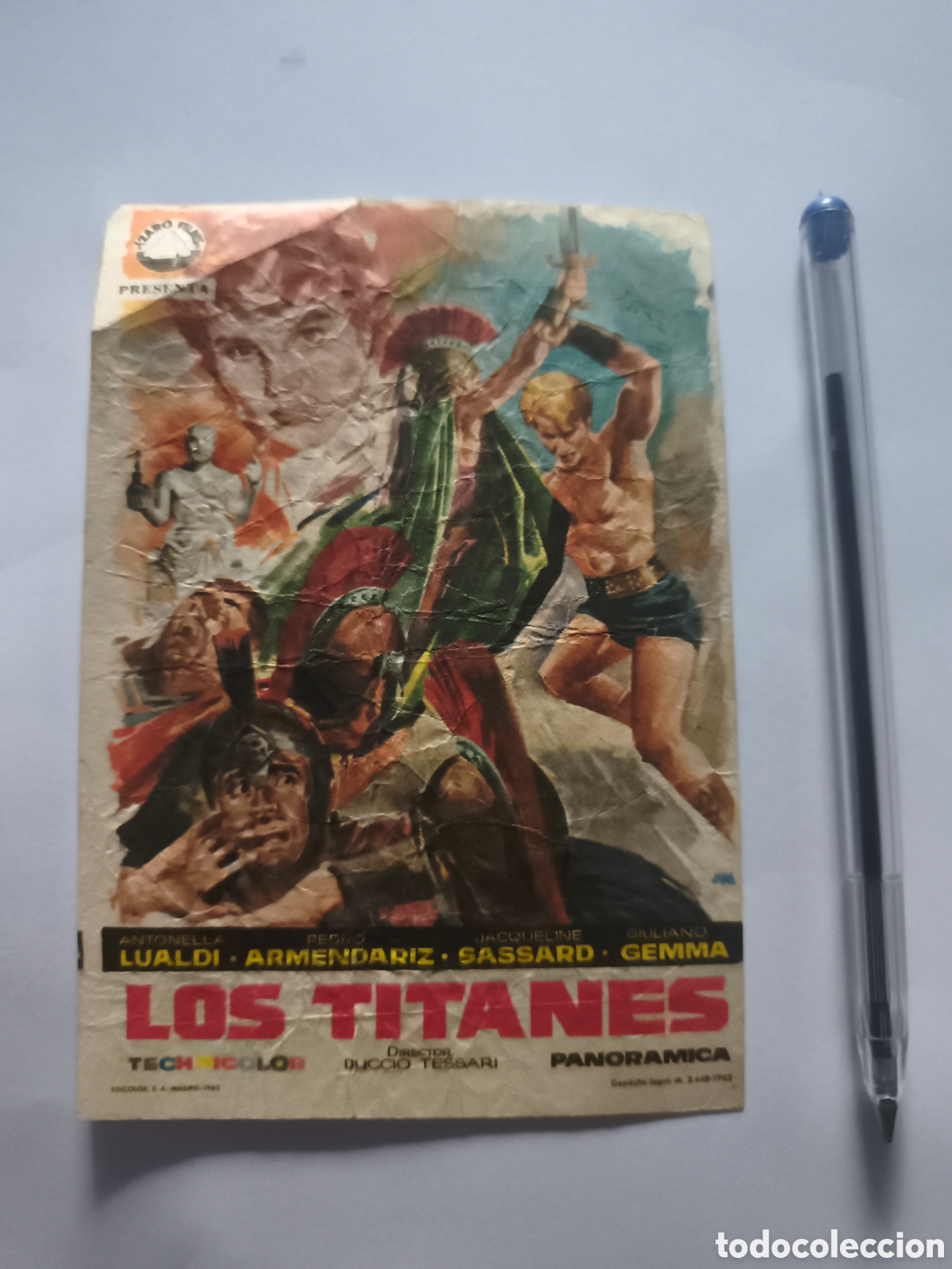 Cine: LOS TITANES. CARTEL DE MANO. CINE ESPERANZA MIERES