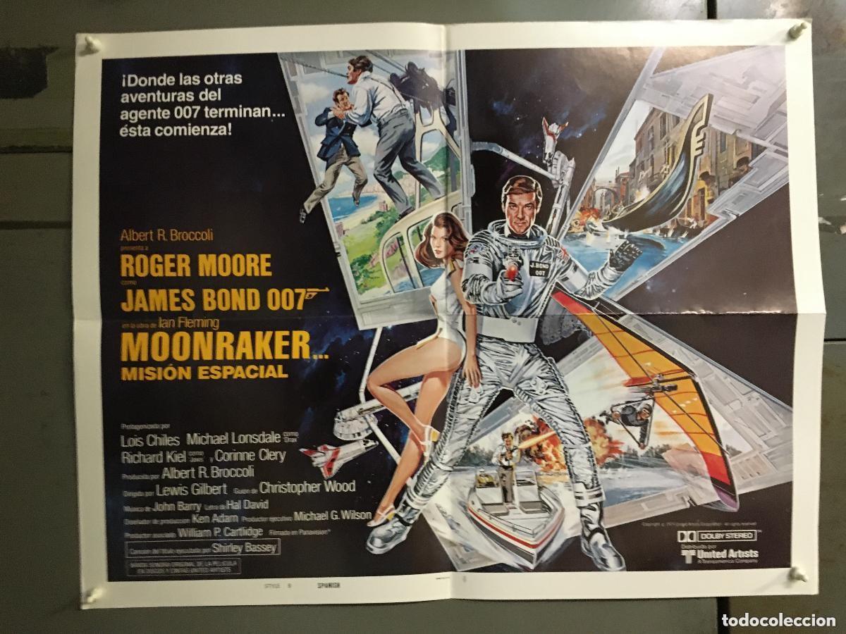 Cinema: PJE 0485 MOONRAKER JAMES BOND 007 ROGER MOORE POSTER ORIGINAL AMERICANO 55X70 en espa&ntilde;ol