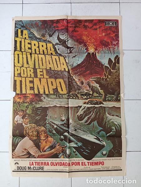 Cine: VKD 2487 LA TIERRA OLVIDADA POR EL TIEMPO DOUG MCCLURE AMICUS POSTER ORIGINAL 70X100 ESTRENO