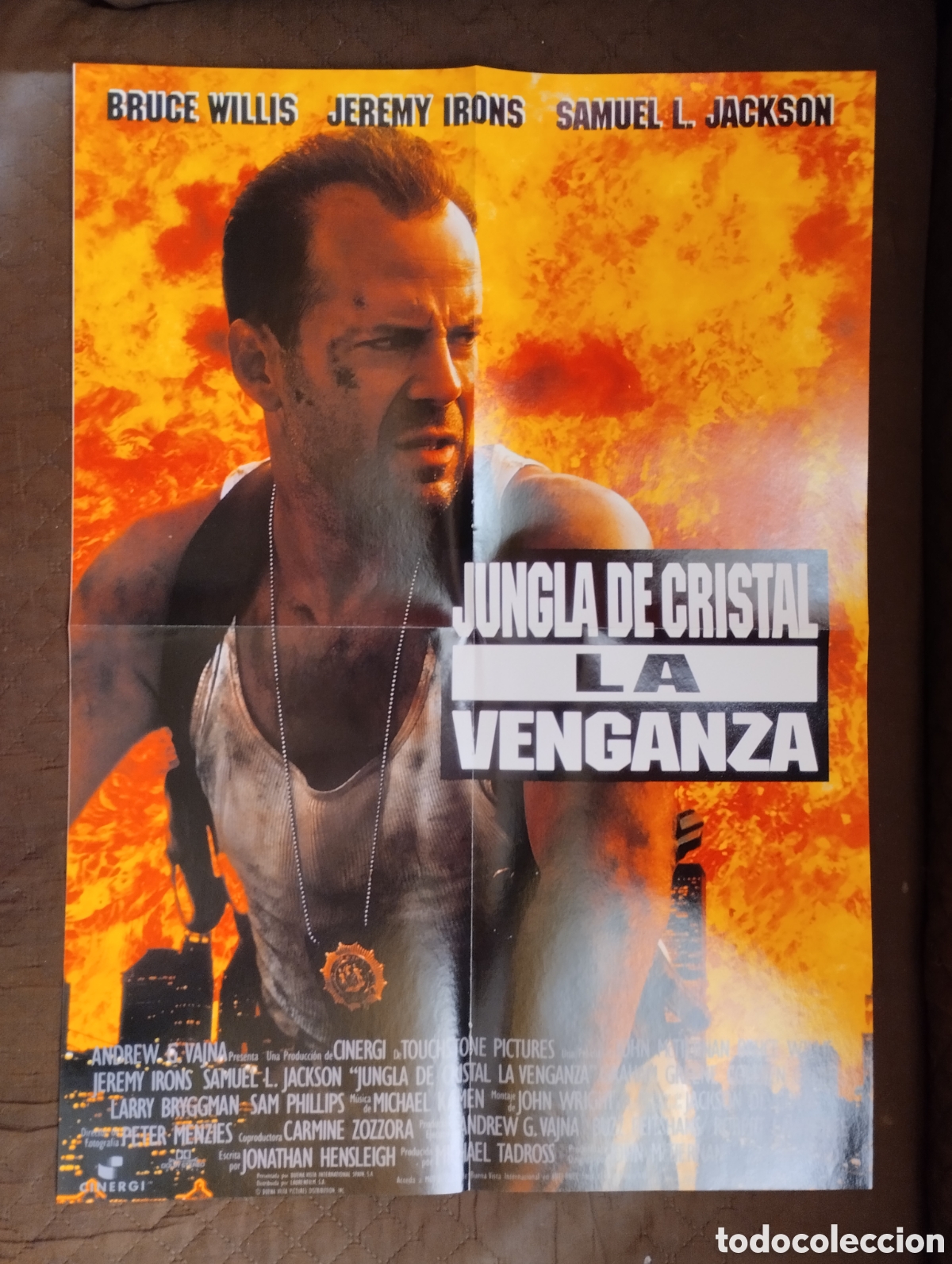Cine: Poster de la pelicula Jungla de cristal la venganza.