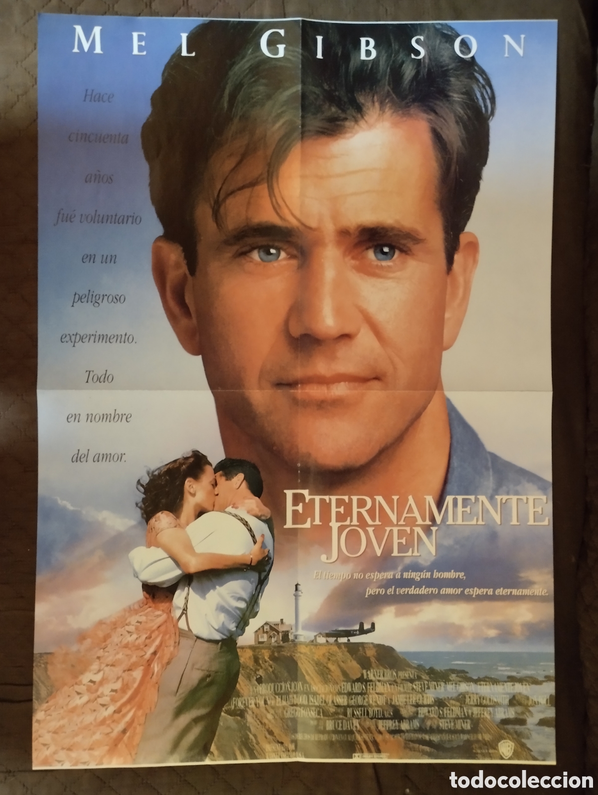 Cine: Poster de la pelicula Eternamente joven.