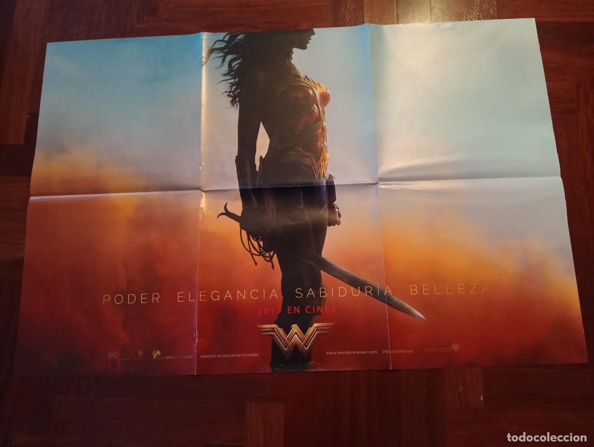Cinema: P&Oacute;STER DOBLE CARA DE LA PEL&Iacute;CULA WONDER WOMAN. 90 X 60 CM. 2017.