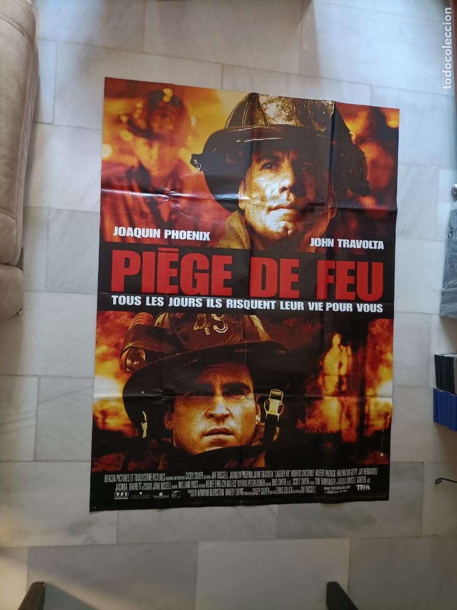 Cinema: POSTER CARTEL DE LA PEL&Iacute;CULA, PI&Eacute;GE DE FEU (LADDER 49) JOHN TRAVOLTA, 157x115 CM. EJEMPLAR &Uacute;NICO.