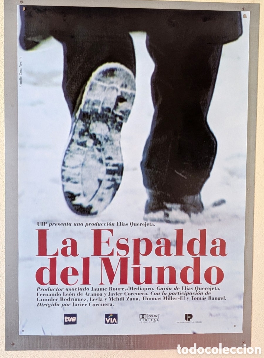 Cine: LA ESPALDA DEL MUNDO - 70 X 100 - (27)