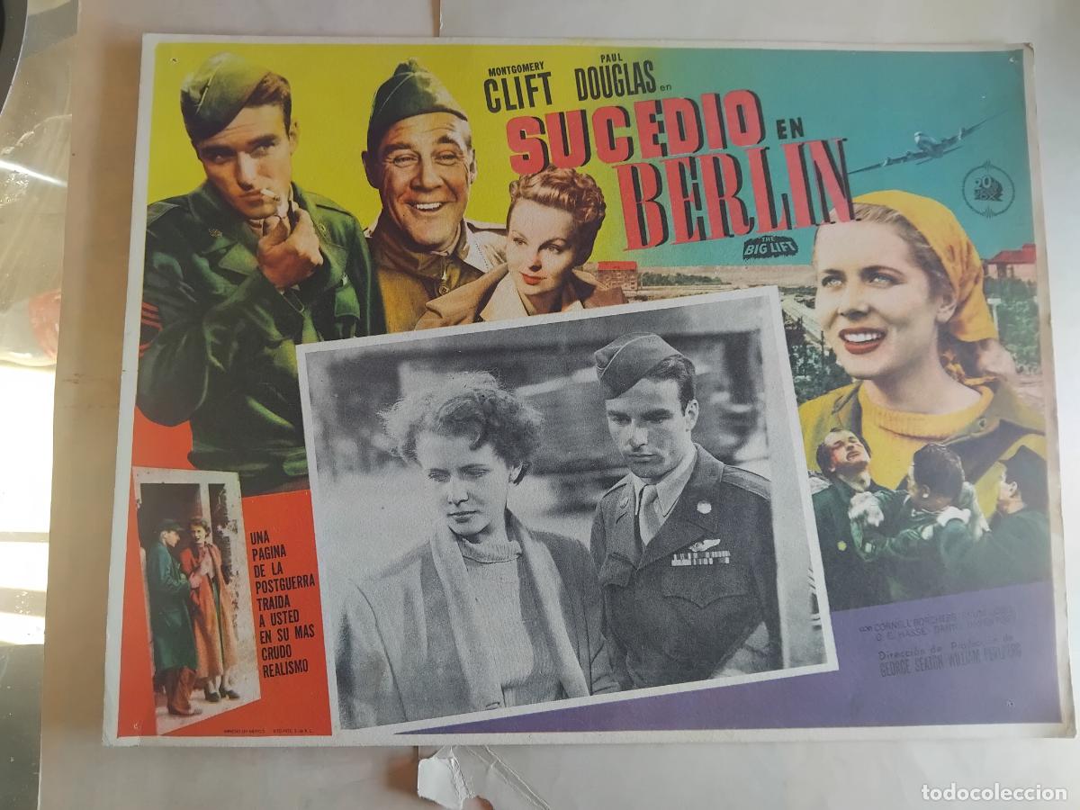 Cine: ANTIGUO CARTEL DE CINE. SUCEDIO EN BERLIN. MONTGOMERY CLIFT. 42X32 CM
