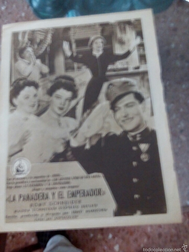 Cinema: Publcidad de prensa  la panadera y el emperador