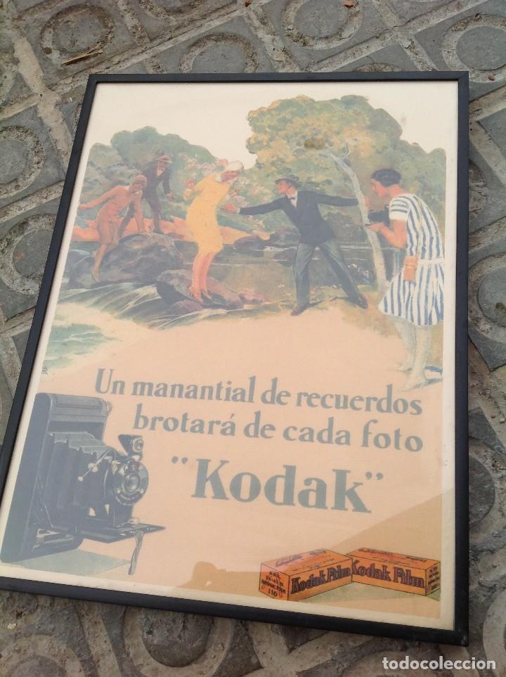Cinema: CARTEL PUBLICITARIO ANTIGUO KODAK -REPRODUCCI&Oacute;N ENMARCADA.-41X31 CM.