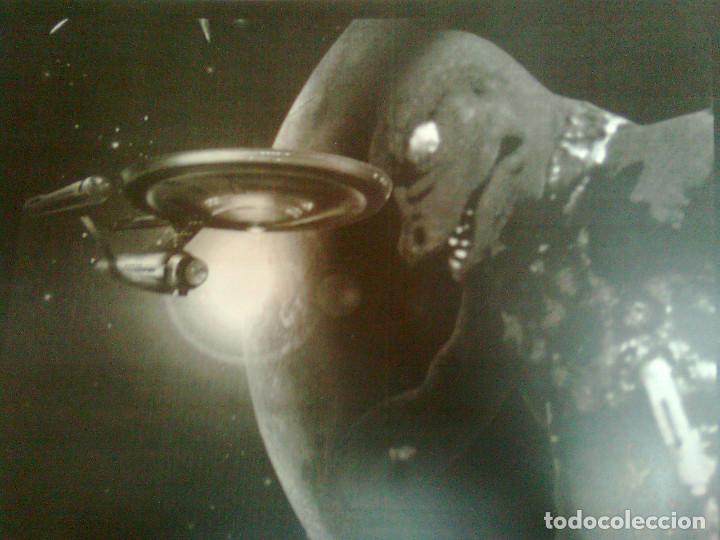 Cine: Lamina Star Trek - Gorn y el Enterprise - Cartulina a3 blanco y negro