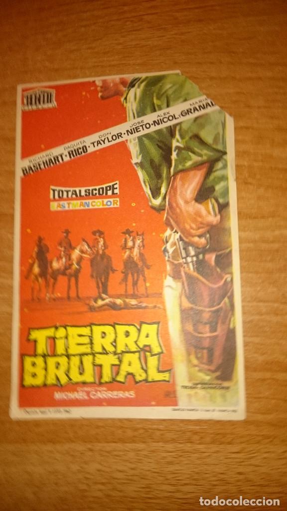 Kino: FOLLETO DE MANO PELICULA TIERRA BRUTAL