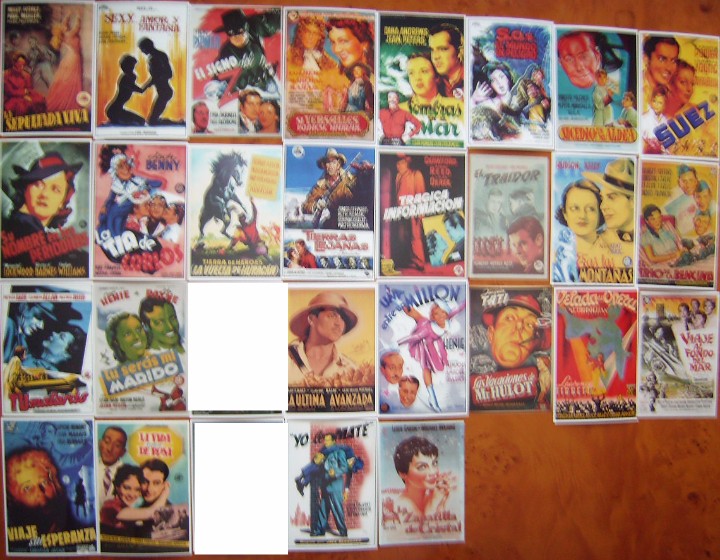 Cine: 150 CARTELES REPRODUCIDOS DEL DIBUJANTE SOLIG&Oacute;.