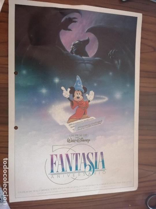 Kino: FANTASIA. CARTEL DE UNA REVISTA CON DOS AGUJEROS. BUEN ESTADO EN EL RESTO. DATOS PEL&Iacute;CULA POR DETR&Aacute;S