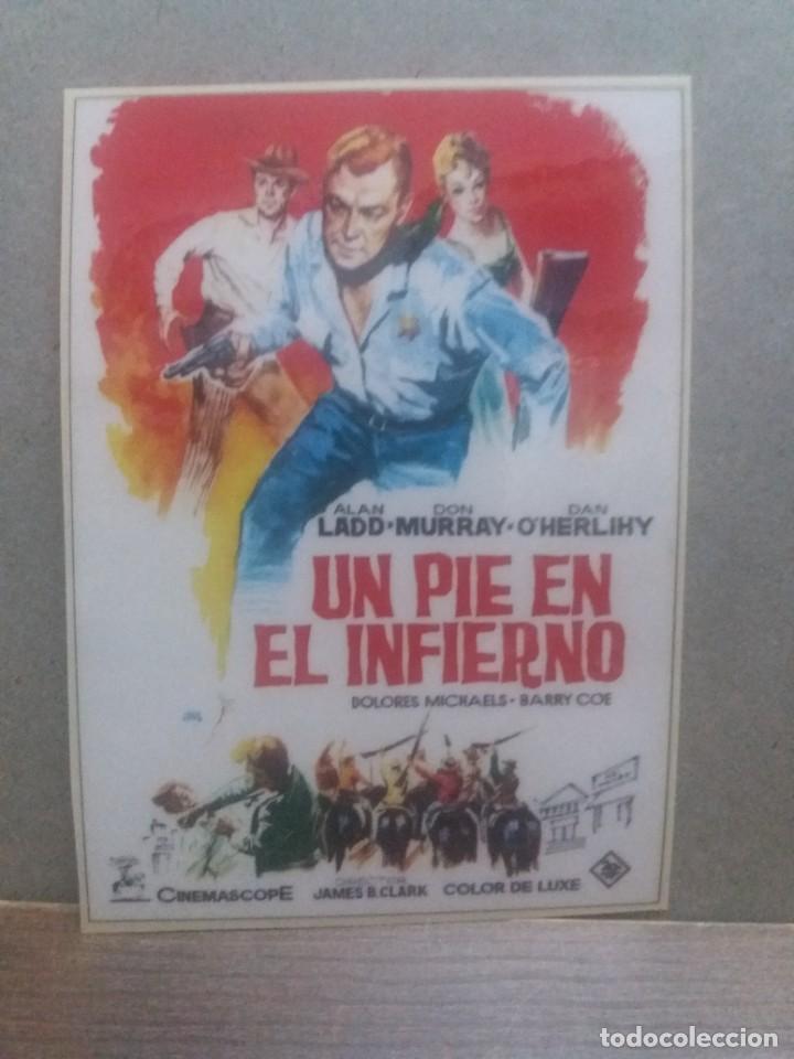 Kino: Un pie en el infierno