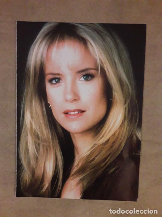 Kino: ACTRIZ KELLY PRESTON, HOJA DE REVISTA, EN EL REVERSO FILMOGRAFIA Y MAS